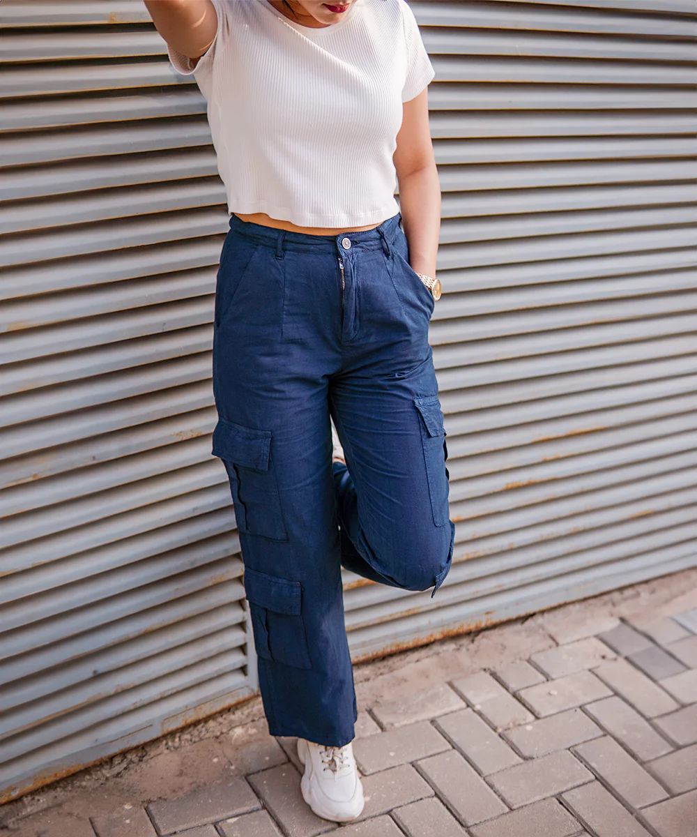 Urban Edge Navy Cargo Pants | Woman - Image 4